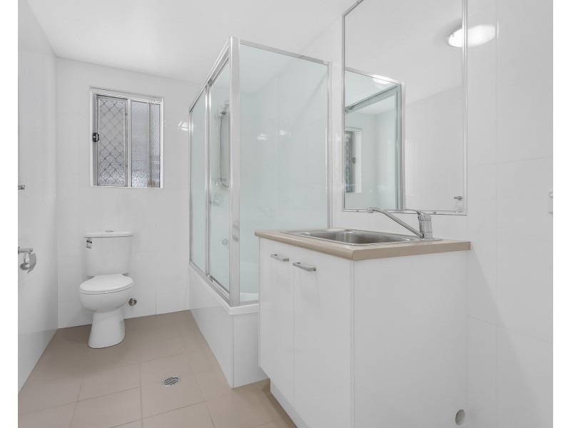 4/8 Kingsmill Street, Chermside QLD 4032