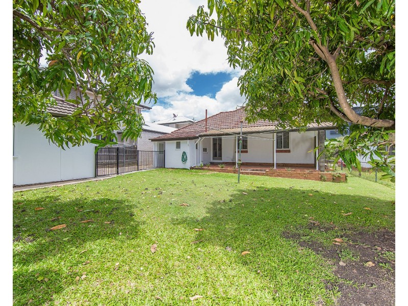 15 Buruda Street, Chermside QLD 4032