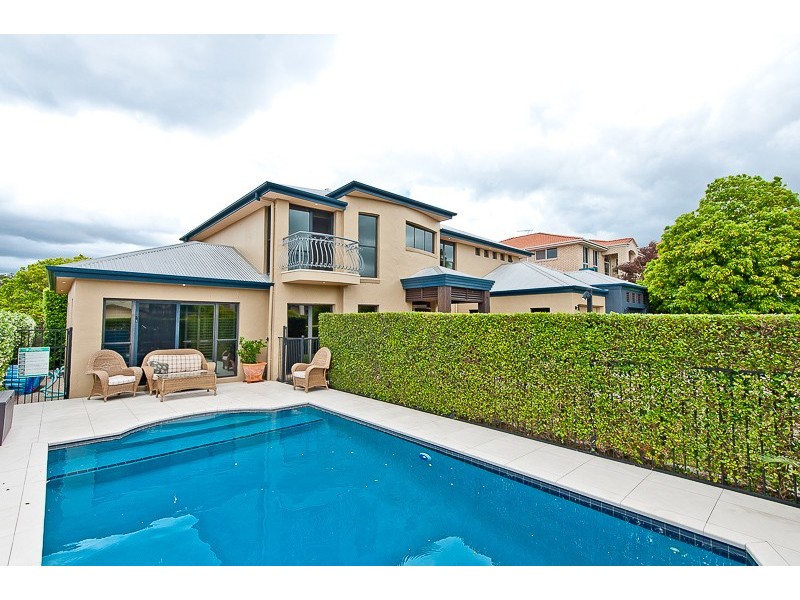 16 Carides Place, Mcdowall QLD 4053