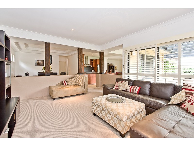 16 Carides Place, Mcdowall QLD 4053