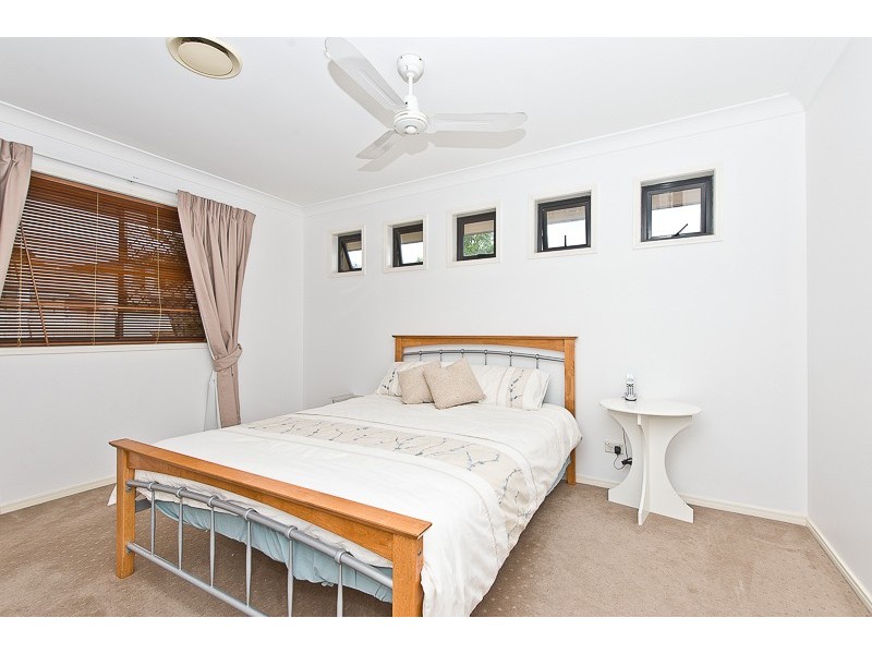 16 Carides Place, Mcdowall QLD 4053