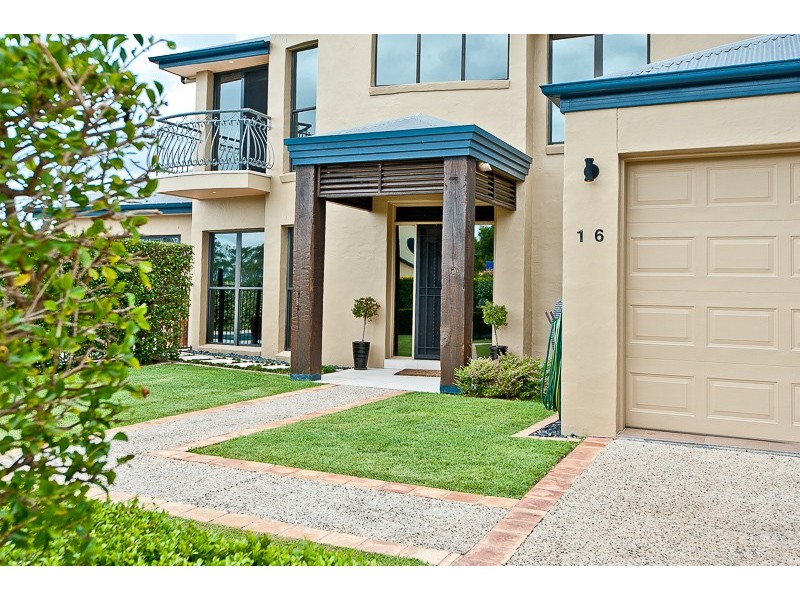 16 Carides Place, Mcdowall QLD 4053