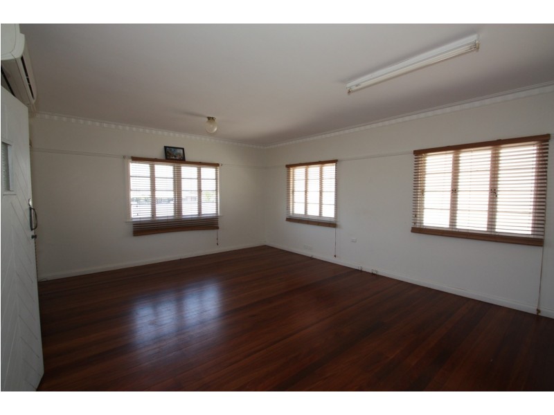 27 Leiper Street, Stafford QLD 4053