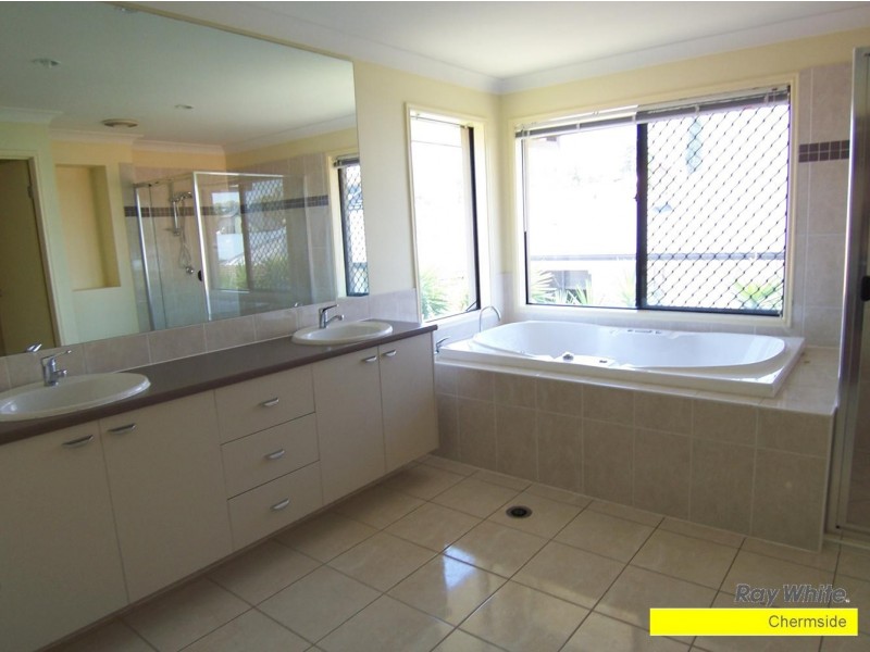 20 Trequanda Place, Bridgeman Downs QLD 4035