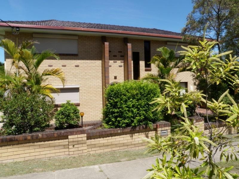 3 Hilltop Avenue, Chermside QLD 4032