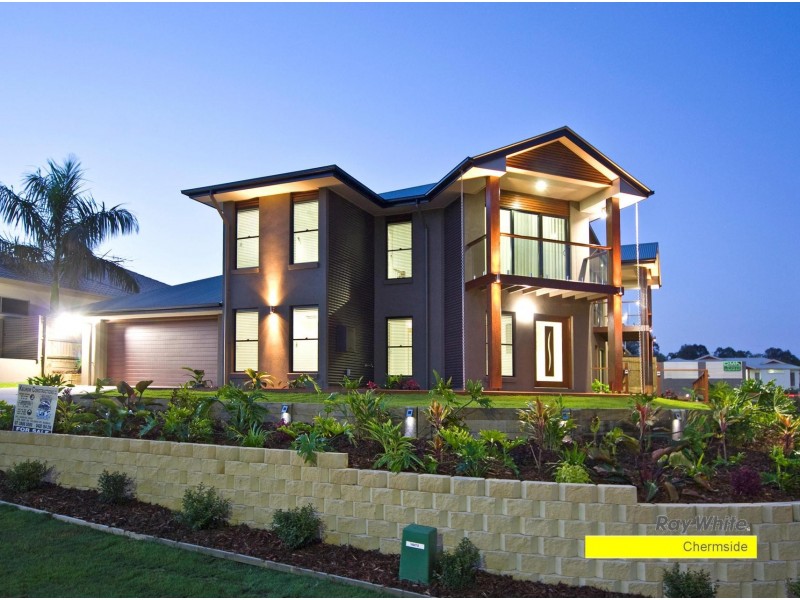 7 Cassia Street, Bridgeman Downs QLD 4035