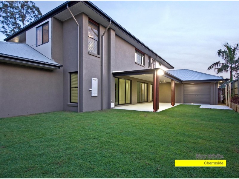 7 Cassia Street, Bridgeman Downs QLD 4035
