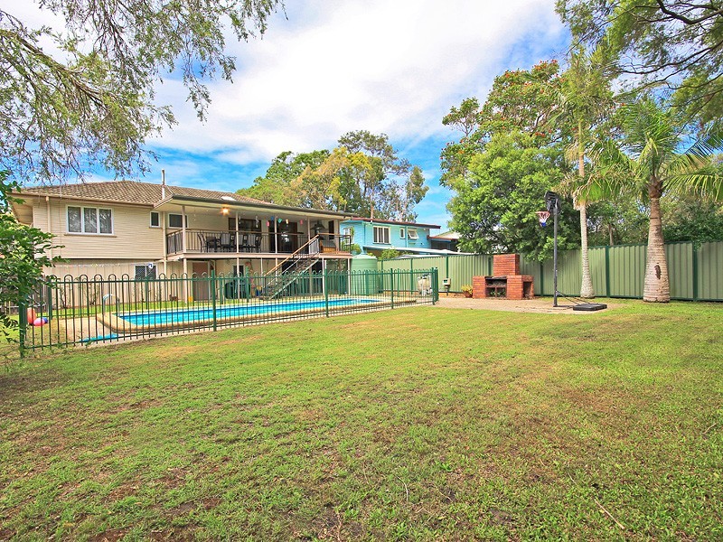 19 Brelox Street, Chermside West QLD 4032