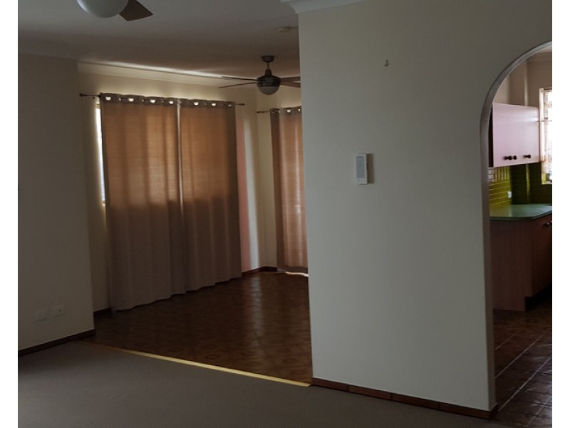 4/60 Latham Street, Chermside QLD 4032