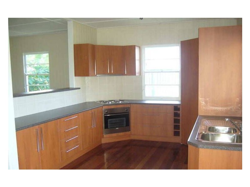 3 Neville Road, Bridgeman Downs QLD 4035