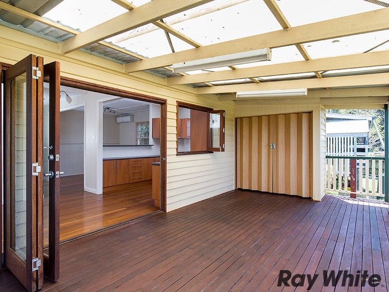 3 Neville Road, Bridgeman Downs QLD 4035