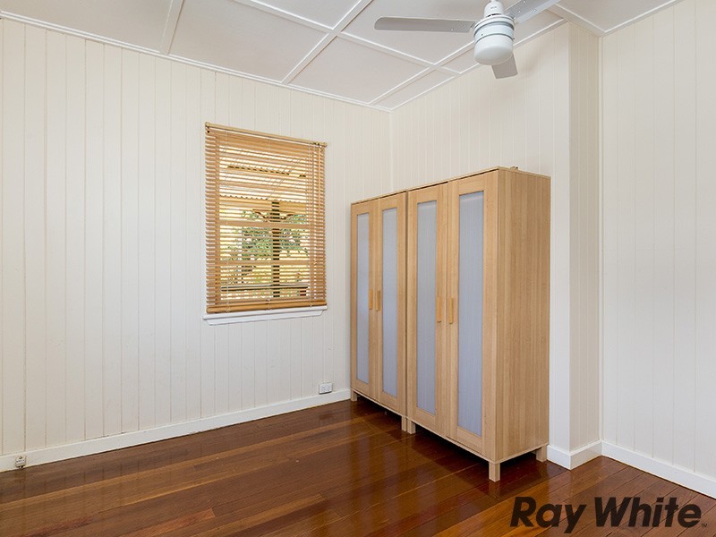 3 Neville Road, Bridgeman Downs QLD 4035