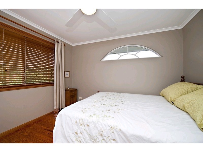 8 Peterson Place, Bridgeman Downs QLD 4035