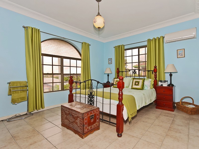 Bridgeman Downs QLD 4035