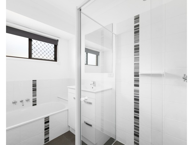 856 Rode Road, Chermside West QLD 4032