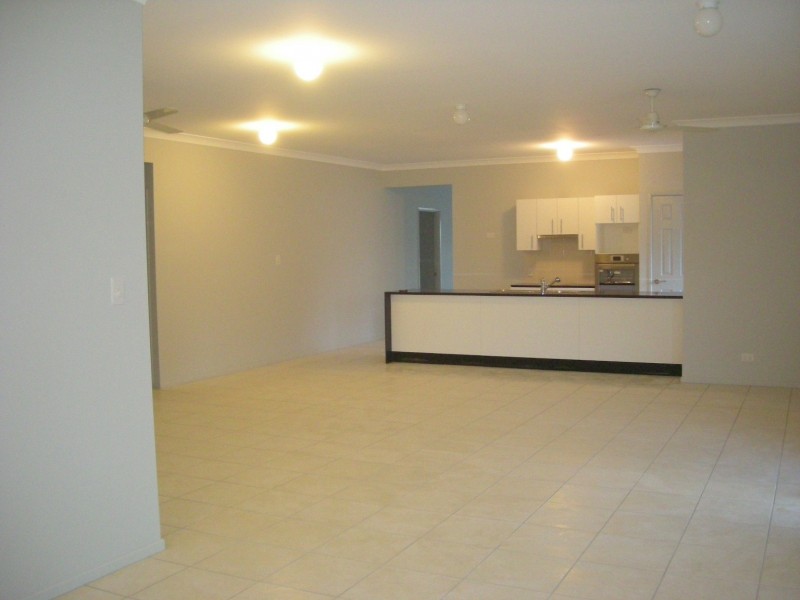 19 Singleton Place, Bald Hills QLD 4036