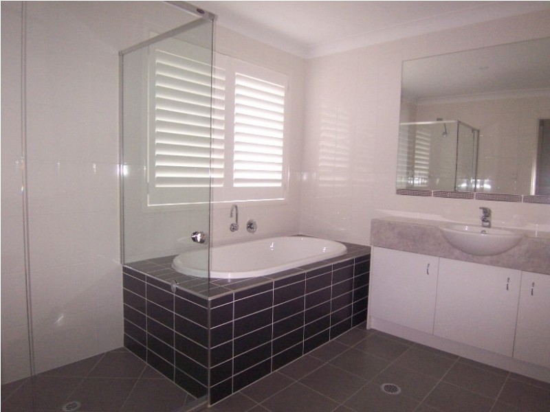 7 Oakwood Road, Warner QLD 4500