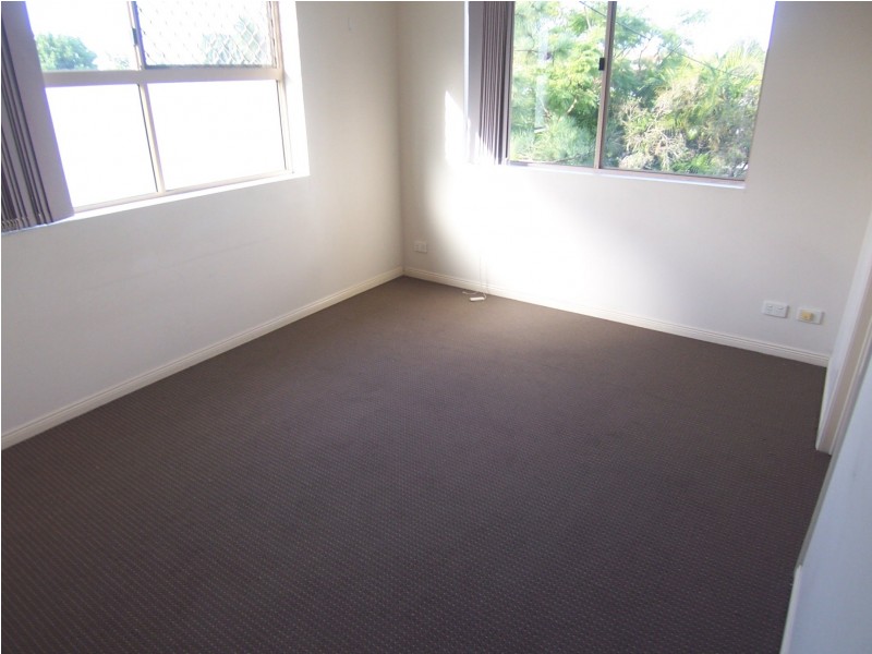 1/15 Greenbank Street, Chermside QLD 4032