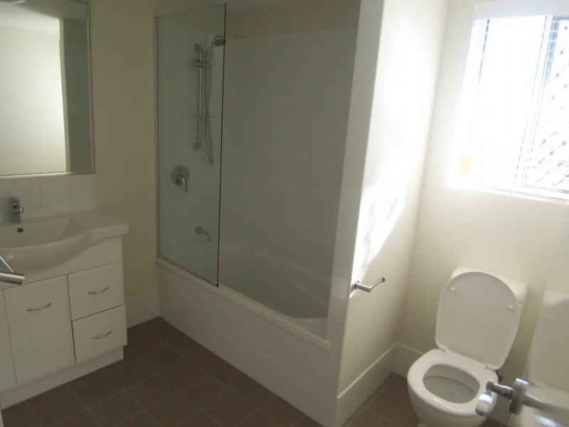 1/18 Zenith Avenue, Chermside QLD 4032