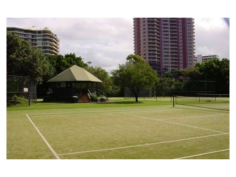 30/2 Admiralty Drive, Surfers Paradise QLD 4217