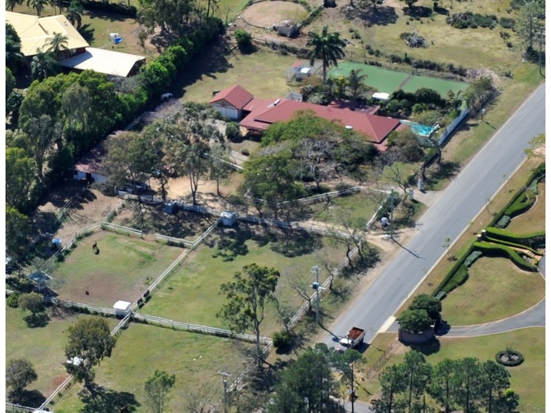 1031 Beams Road, Bridgeman Downs QLD 4035