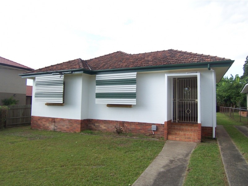 17 Buruda Street, Chermside QLD 4032