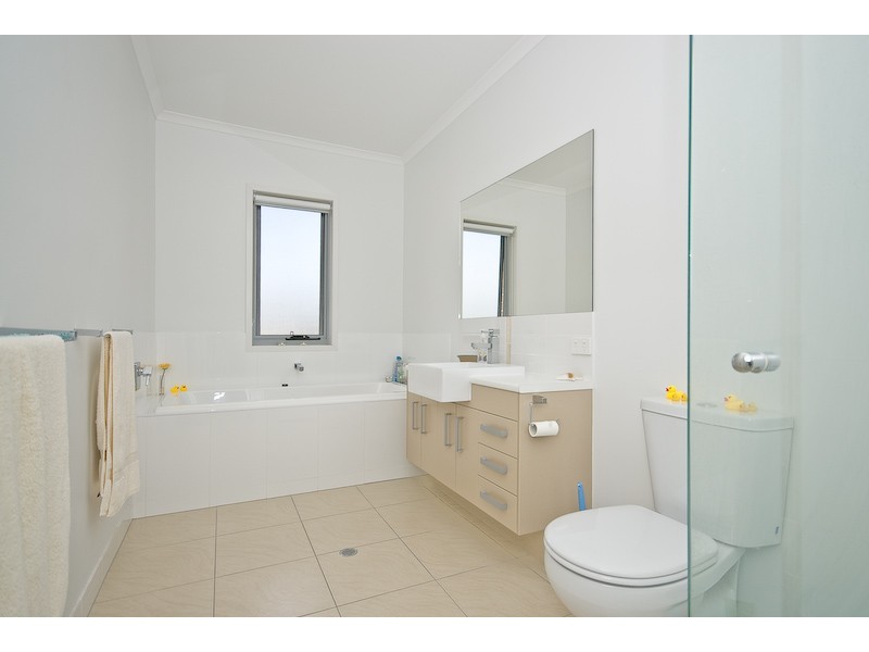 37 Hillside Circuit, Chermside West QLD 4032