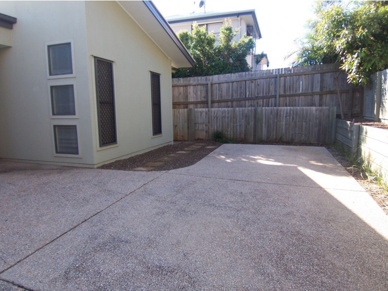 25 Zenith Avenue, Chermside QLD 4032