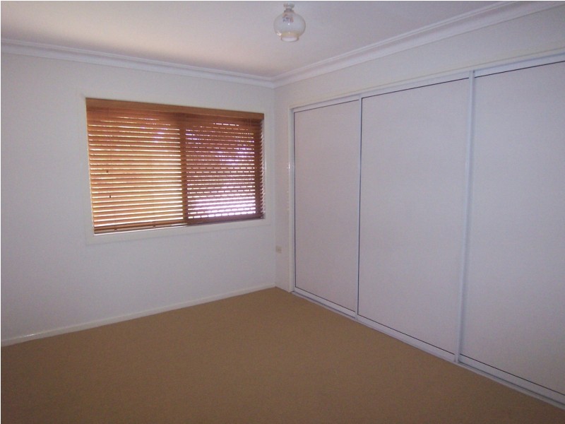 31 Ashmole Road, Redcliffe QLD 4020