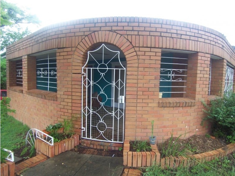 62 Latham Street, Chermside QLD 4032