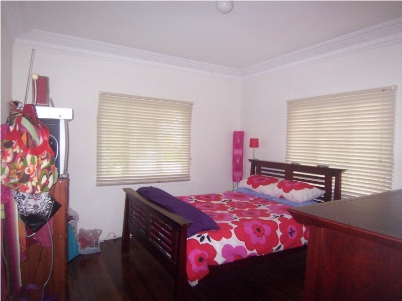 62 Latham Street, Chermside QLD 4032