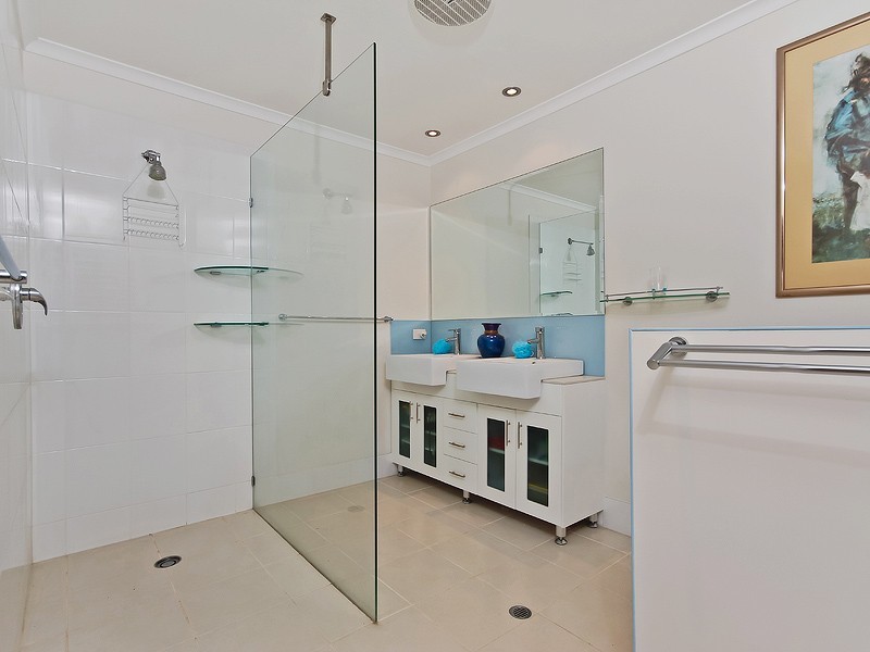 34 Elliot Road, Banyo QLD 4014