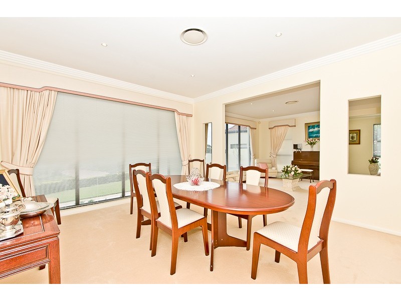 165 Bangalow Street, Bridgeman Downs QLD 4035