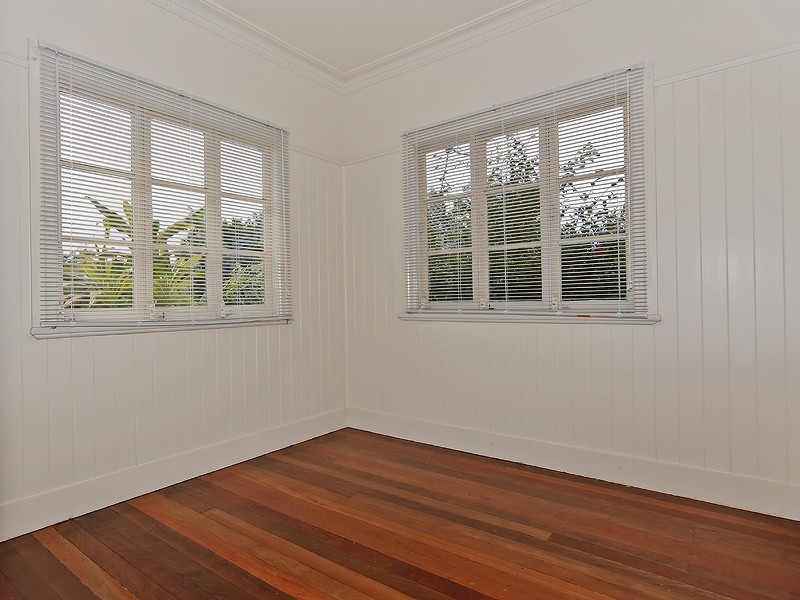 6 Mercer Avenue, Kedron QLD 4031