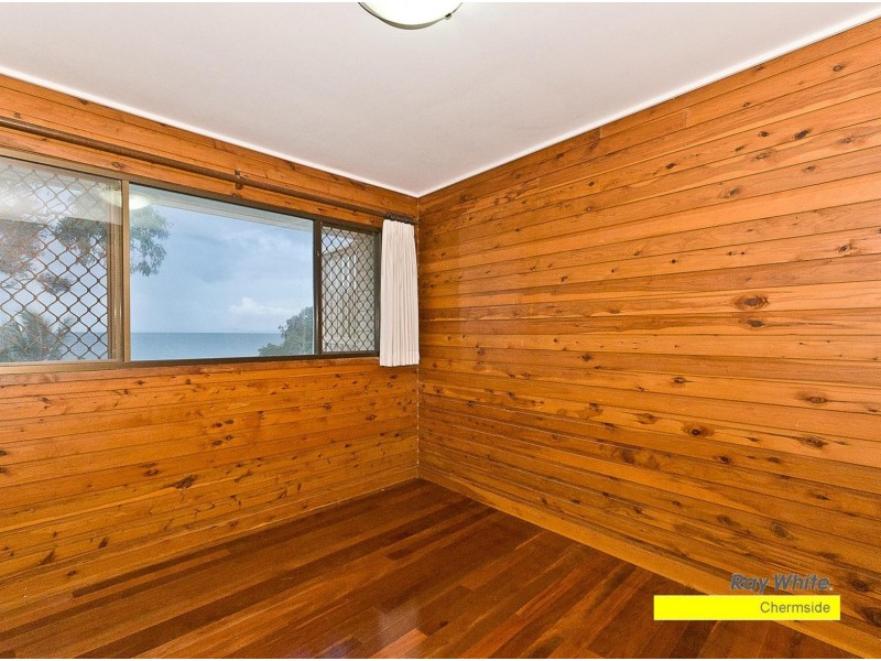 18 Whytecliffe Parade, Woody Point QLD 4019