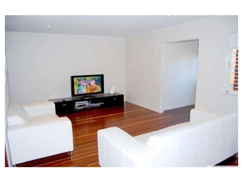 89 Basnett Street, Chermside West QLD 4032