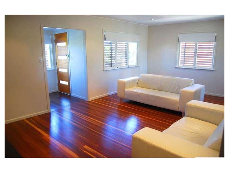 89 Basnett Street, Chermside West QLD 4032