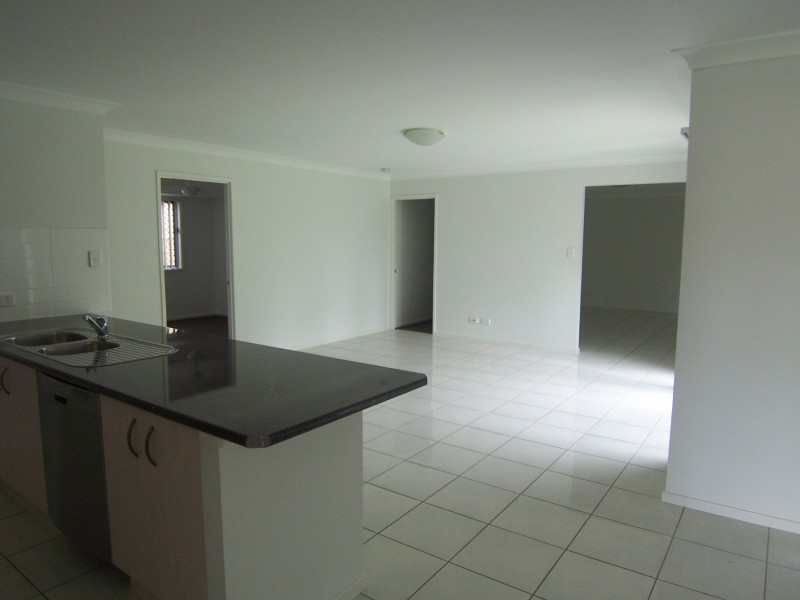 2 Oakwood Road, Warner QLD 4500