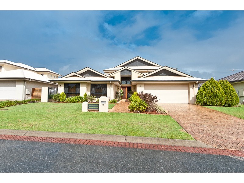 15 Fiesole Place, Bridgeman Downs QLD 4035