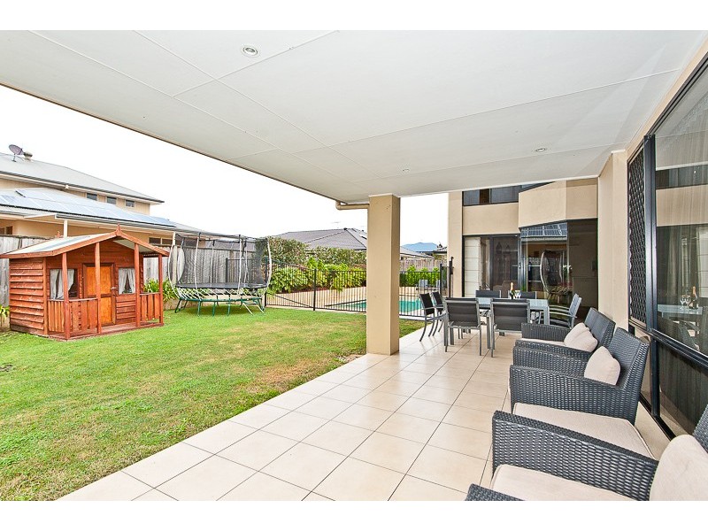 15 Fiesole Place, Bridgeman Downs QLD 4035