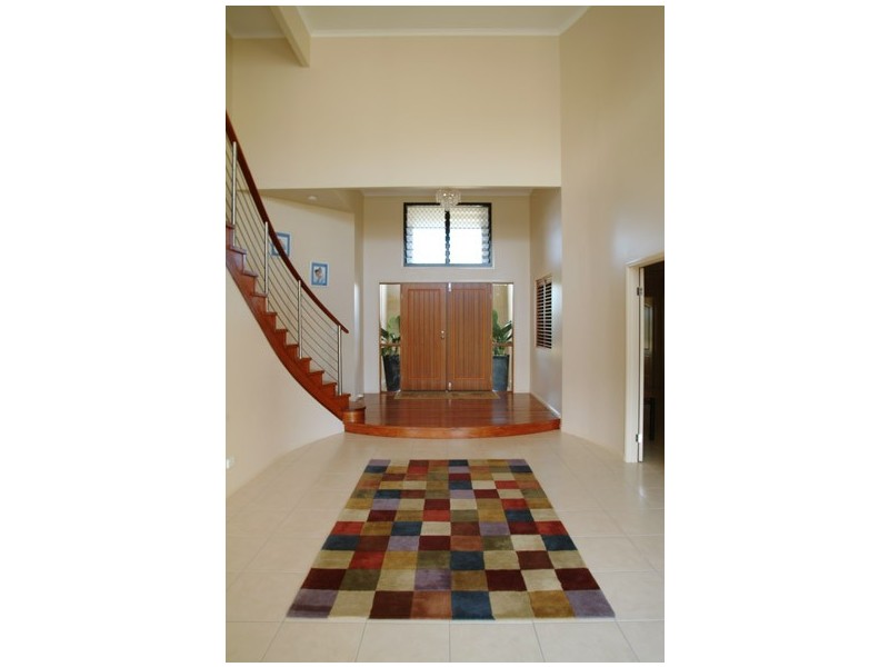 15 Fiesole Place, Bridgeman Downs QLD 4035