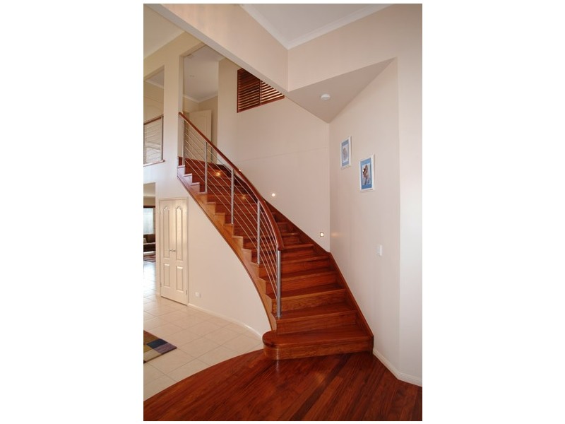 15 Fiesole Place, Bridgeman Downs QLD 4035