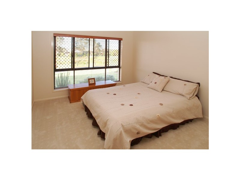 15 Fiesole Place, Bridgeman Downs QLD 4035