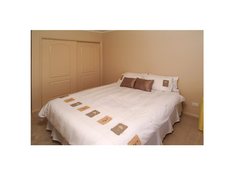 15 Fiesole Place, Bridgeman Downs QLD 4035