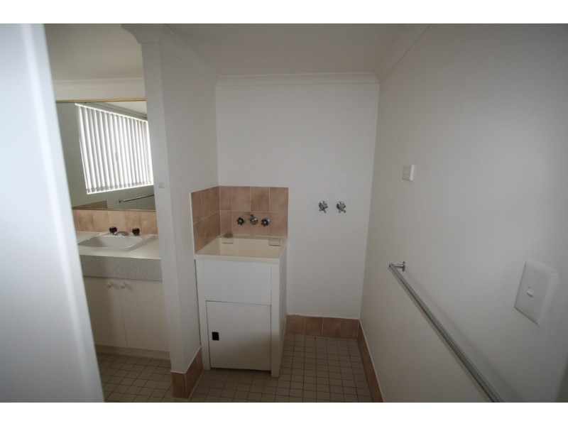 2/64 Norman Drive, Chermside QLD 4032