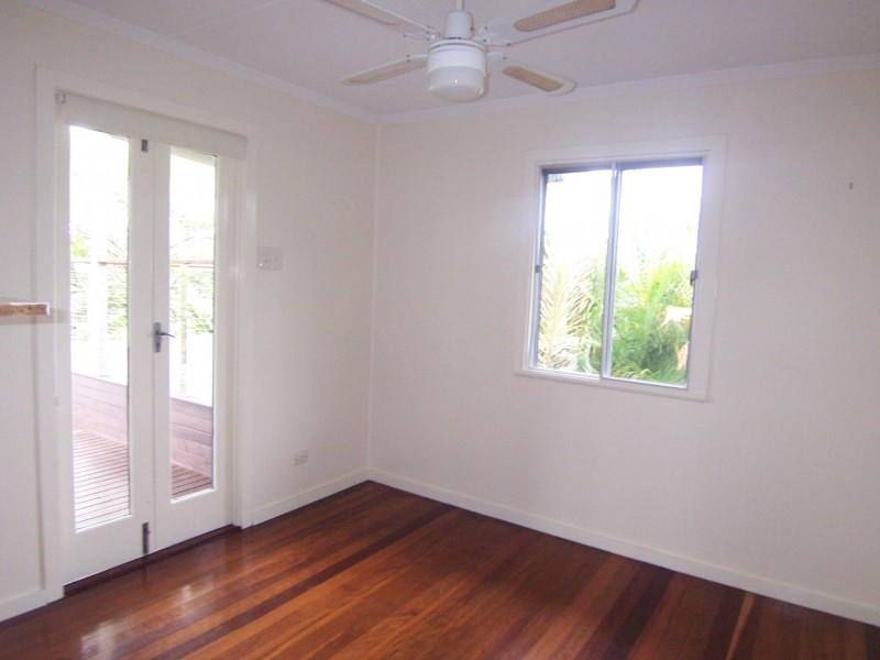 18 Alleena Street, Chermside QLD 4032