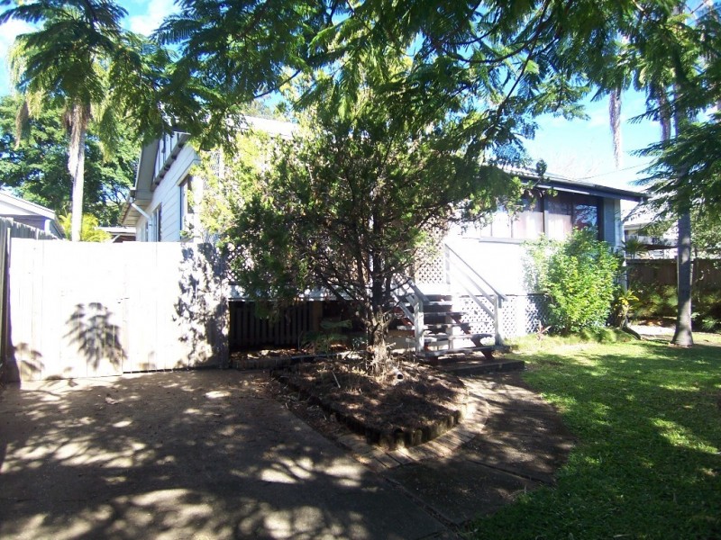 98 Miller Street, Chermside QLD 4032