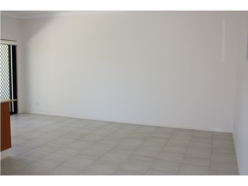 2/12 Seeney Street, Zillmere QLD 4034