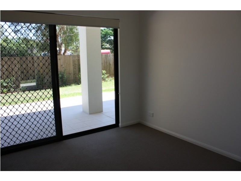 2/12 Seeney Street, Zillmere QLD 4034