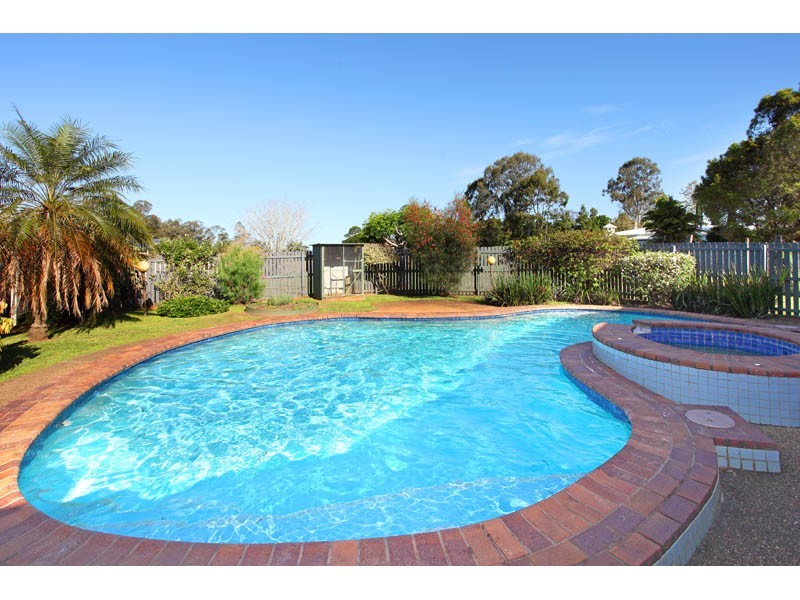 50 Retreat Street, Bridgeman Downs QLD 4035